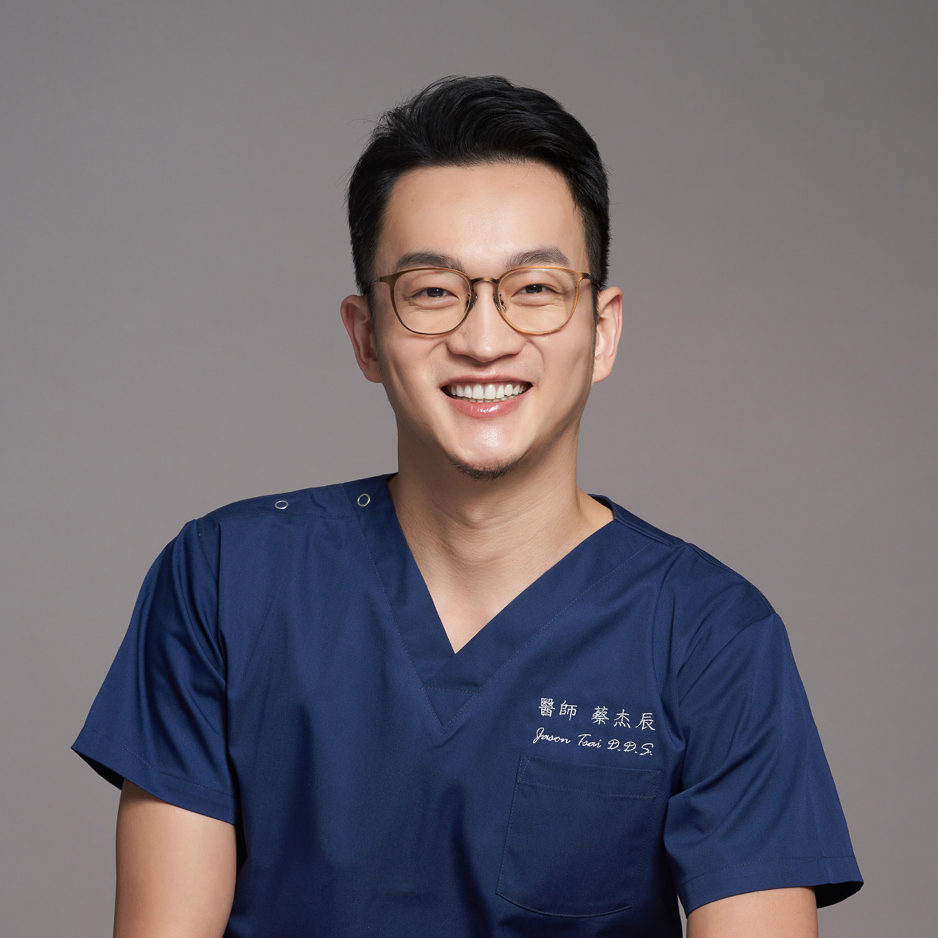 Dr.蔡杰辰 院長 | 台植盟認證植牙專科醫師